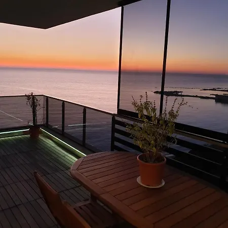 Sunset Vibes Apartment