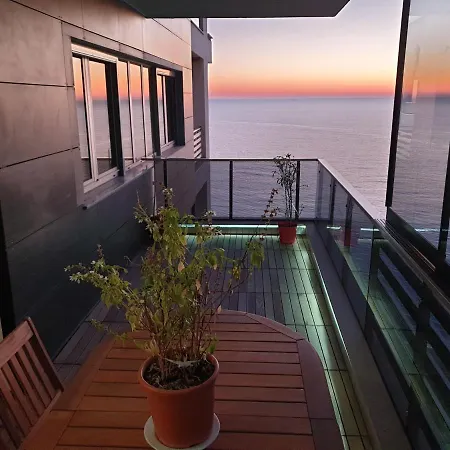 Sunset Vibes Apartment