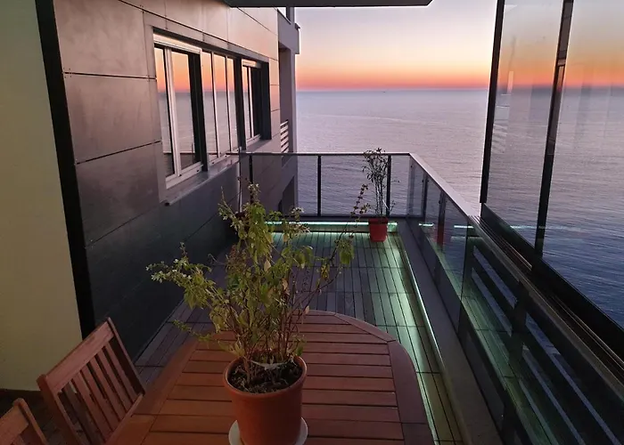 Sunset Vibes Apartment